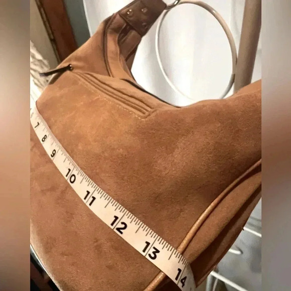 Liz Claiborne FAITHE Top Zip Shoulder Bag Purse Tan - Picture 8 of 12